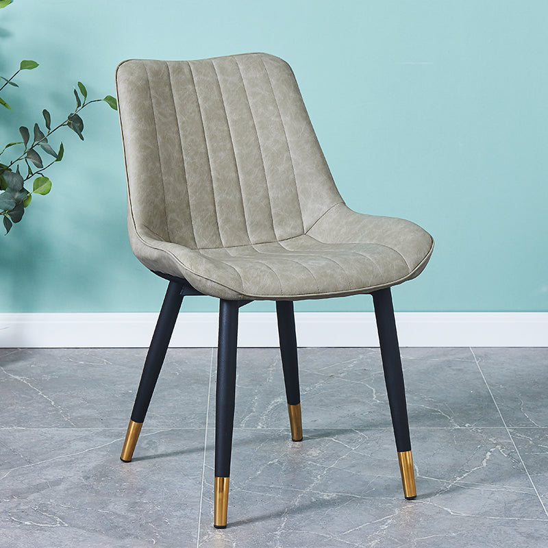 Silla lateral escandinava interior Silla de comedor con respaldo sólido tapizada de metal