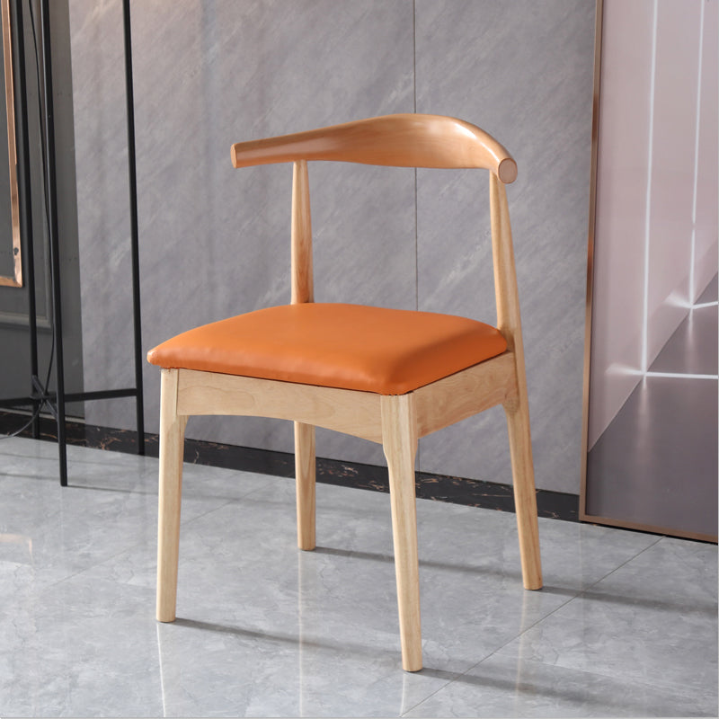 Silla lateral escandinava interior tapizada Silla de comedor de madera con respaldo abierto