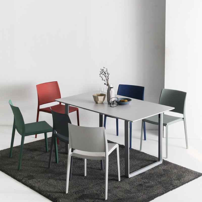 Silla de comedor de plástico de estilo nórdico, silla lateral de comedor con respaldo abierto para restaurante