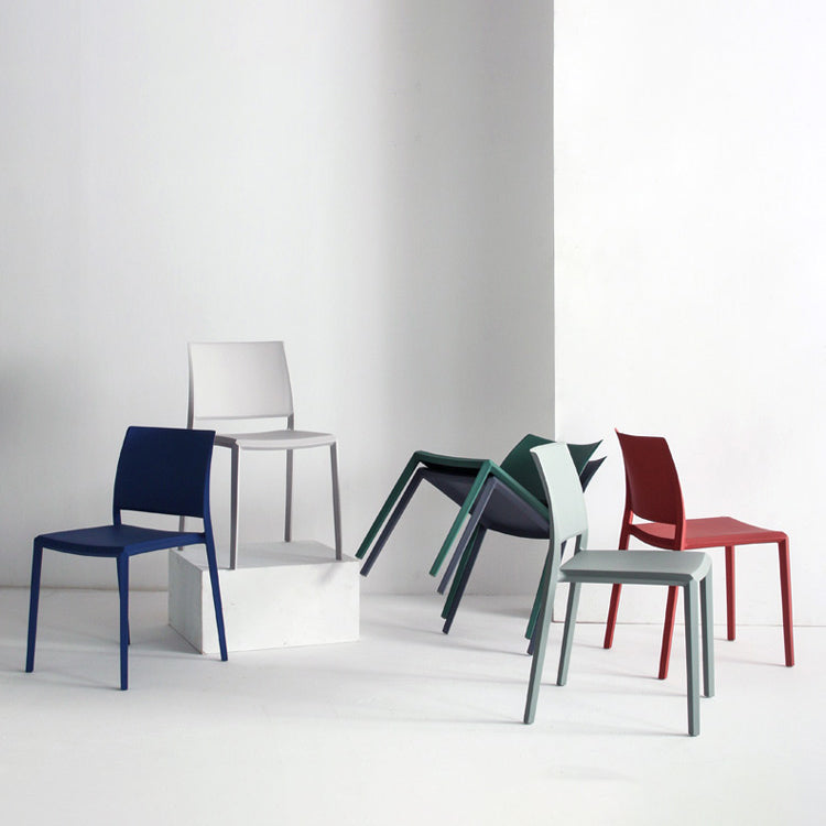 Silla de comedor de plástico de estilo nórdico, silla lateral de comedor con respaldo abierto para restaurante