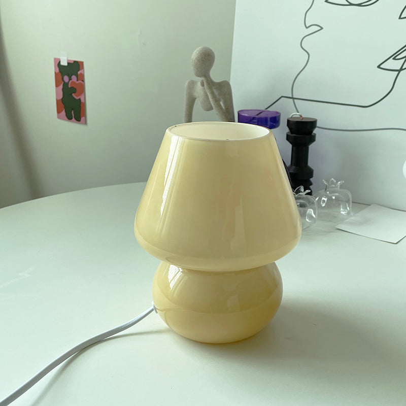 Moderne Kegel Nachtischlampe eine leichte Nachttischlampe