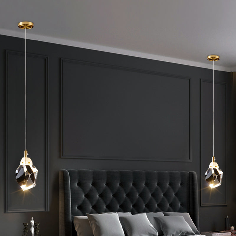 Lampe suspendue géométrique en cuivre dans un pendentif en cristal de style artistique moderne pour chambre à coucher