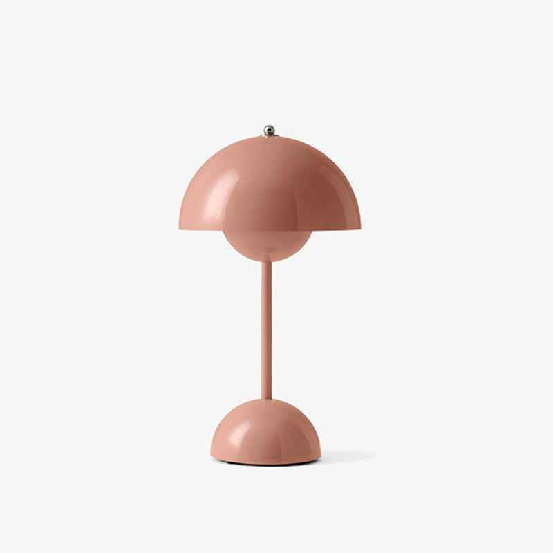 Lampada da tavolo da notte in stile moderno a cupola in metallo un comodino leggero