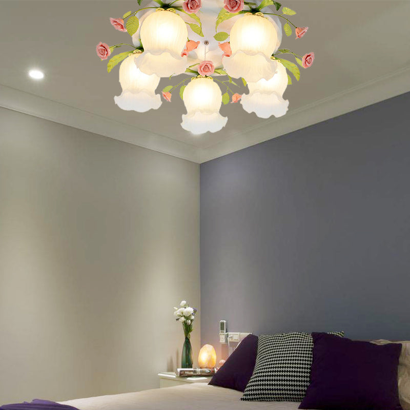 Metal White Ceiling Light Fixture Scalloped 3/5 Lights Pastoral Flush Mount Lighting for Living Room