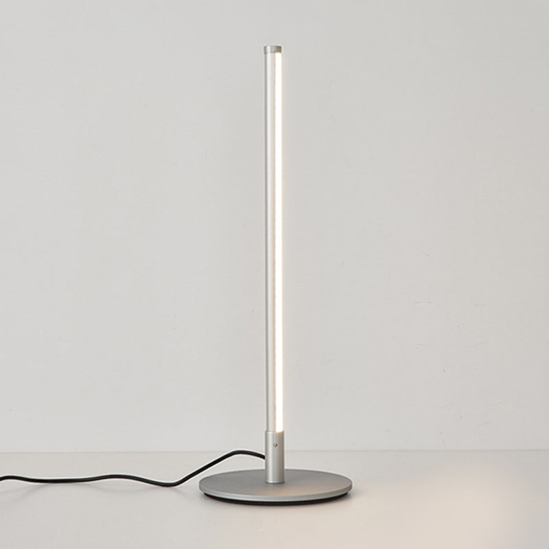 Lampada da tavolo moderna da tavolo a 1 luci Luce da tavolo di protezione dagli occhi lineari per dormitorio