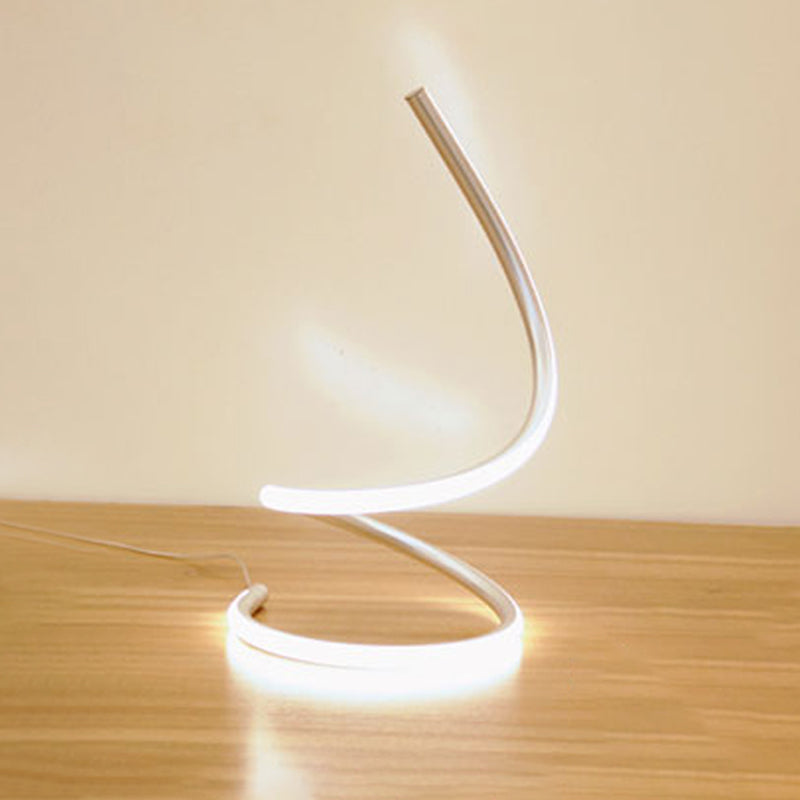 1 lampada da comodino lineare leggero lampade da comodino in metallo contemporaneo per camera da letto