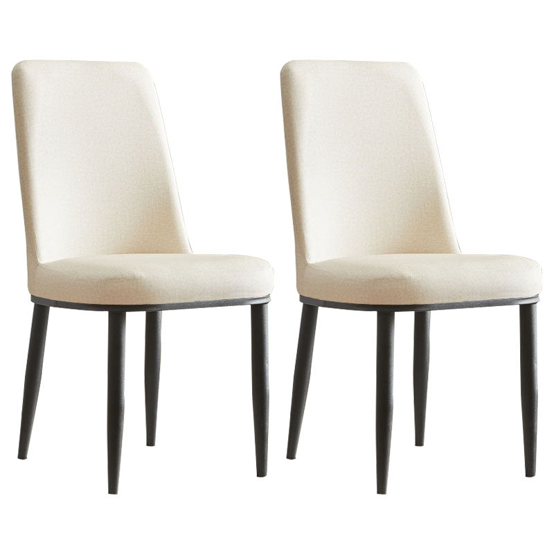 Silla de comedor moderna para interiores y exteriores, silla con respaldo sólido acolchado sin brazos de metal