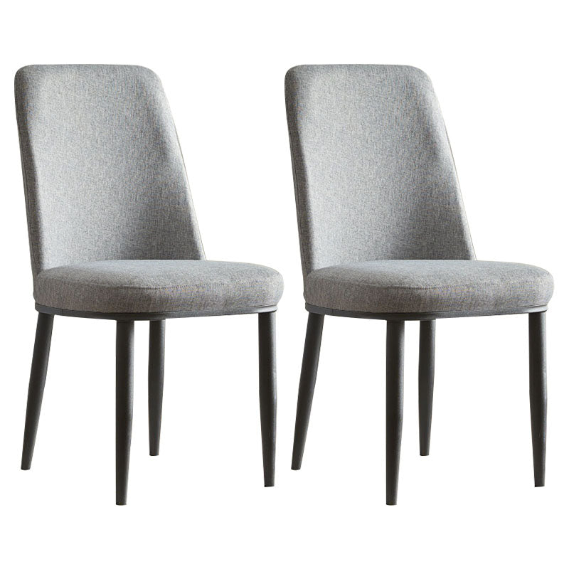 Silla de comedor moderna para interiores y exteriores, silla con respaldo sólido acolchado sin brazos de metal