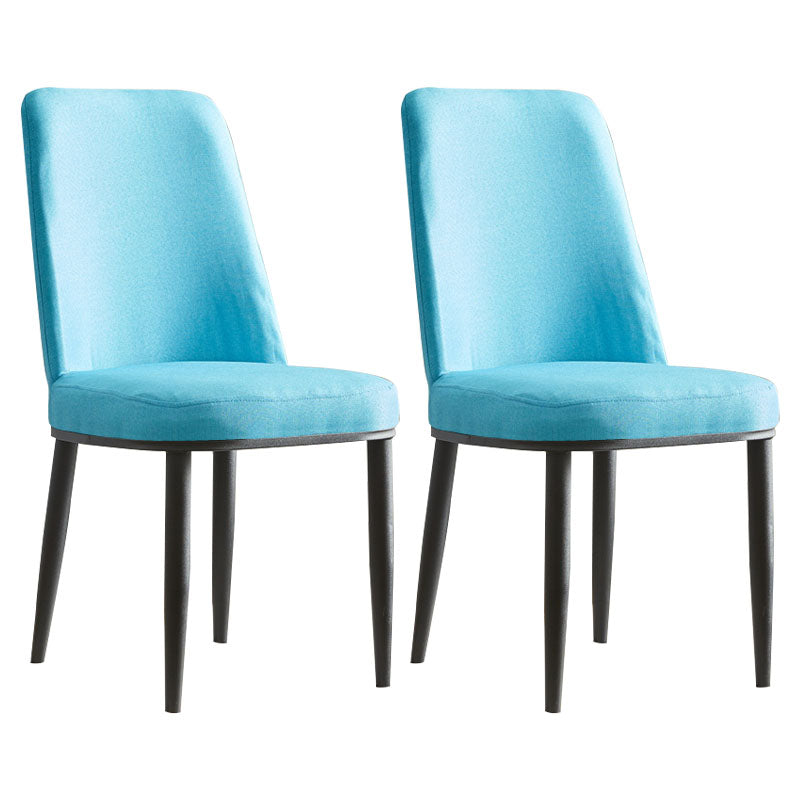 Silla de comedor moderna para interiores y exteriores, silla con respaldo sólido acolchado sin brazos de metal