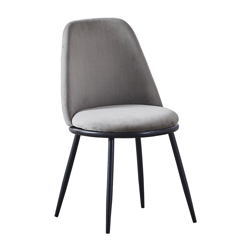 Chaise d'appoint de salle à manger scandinave en velours, chaise de salle à manger au fini mat Parsons