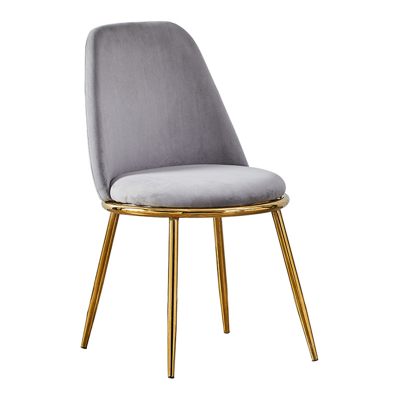 Silla auxiliar de comedor escandinavo de terciopelo Silla de comedor con acabado mate Parsons