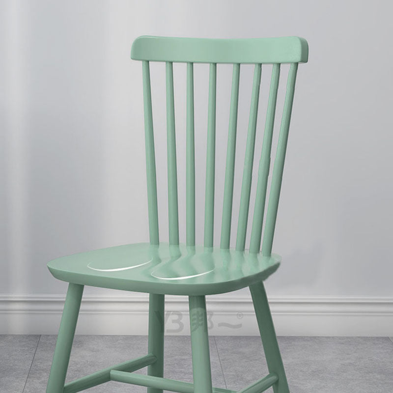 Silla auxiliar escandinava de interior tapizada en madera con respaldo Windsor (juego de 2)