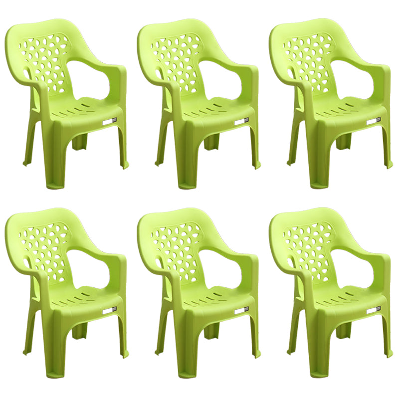 Sillas plásticas contemporáneas del comedor que cenan la silla apilable del brazo para el uso en el hogar