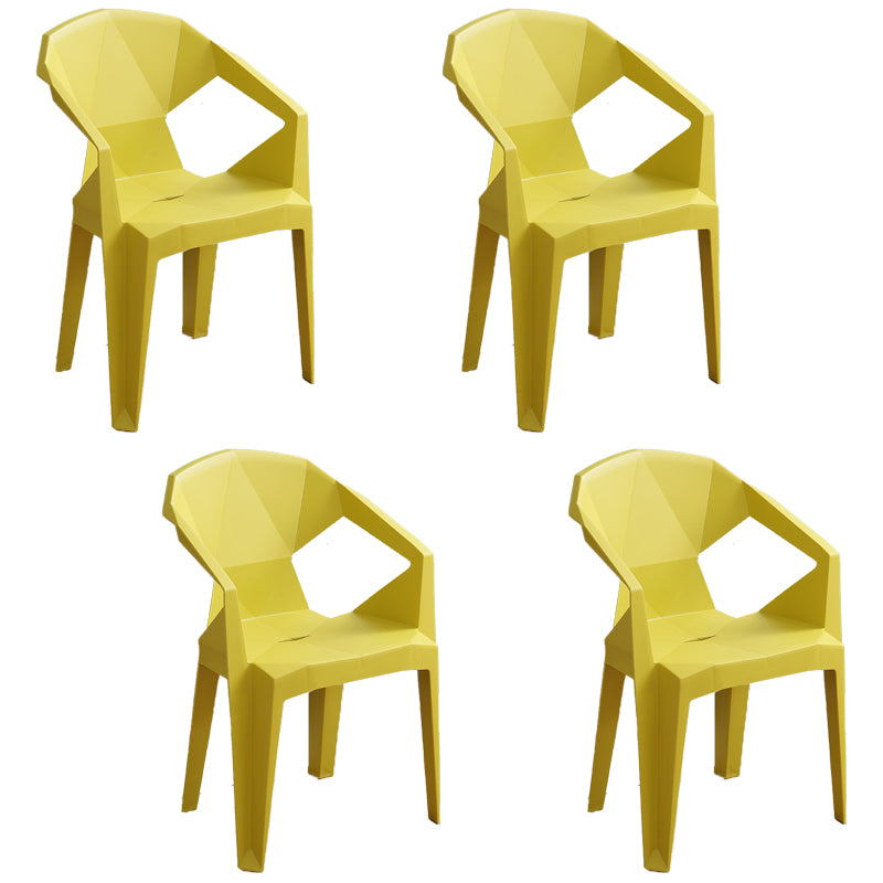 Patio arrière latéral en plastique de chaises de bras de salle à manger extérieures modernes dinant des fauteuils