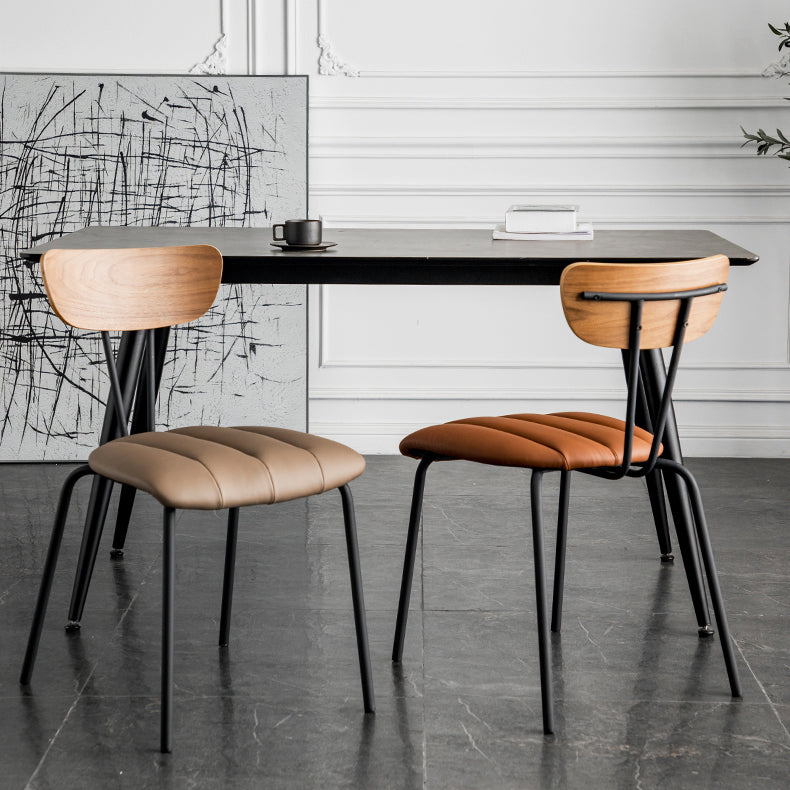 Silla lateral tapizada industrial con respaldo abierto y acabado mate (juego de 4)