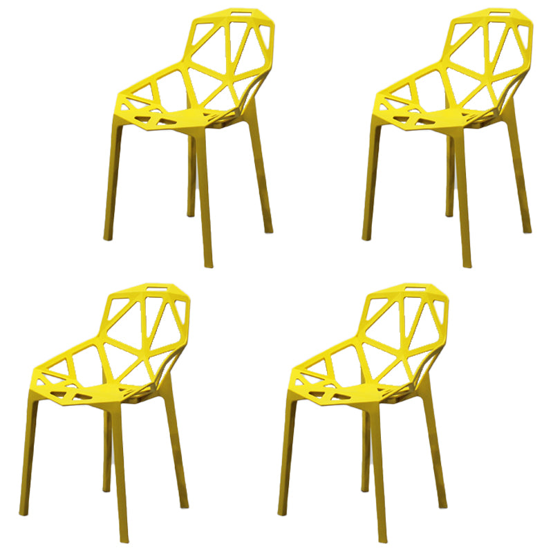 Chaise de salle à manger de style contemporain Chaise d'appoint en plastique avec accoudoirs pour cuisine (Ensemble de 4)