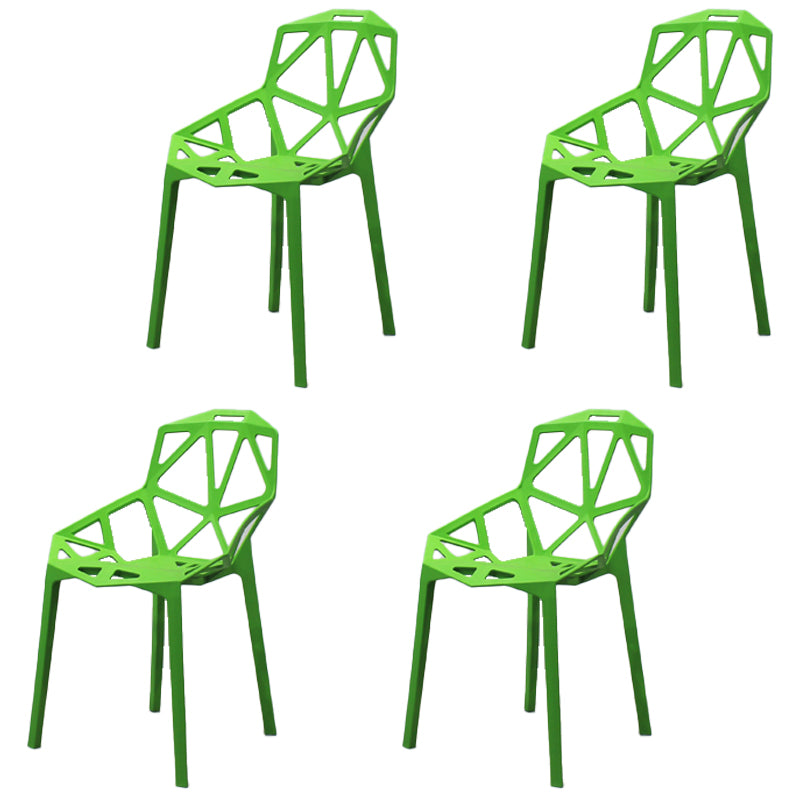 Chaise de salle à manger de style contemporain Chaise d'appoint en plastique avec accoudoirs pour cuisine (Ensemble de 4)