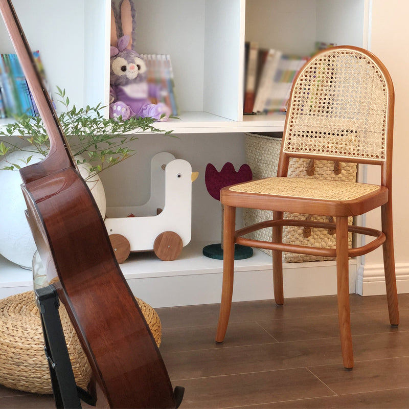 Silla sin brazos de comedor de madera tradicional, silla lateral de comedor con respaldo abierto para uso en restaurantes