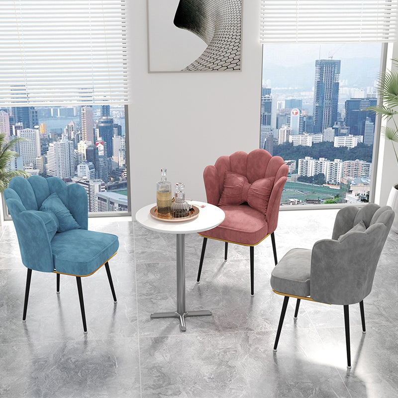Silla de comedor tapizada de estilo escandinavo, silla individual con respaldo sólido para el hogar