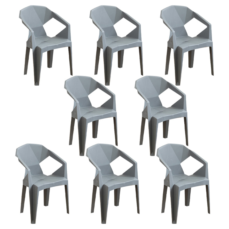El plástico moderno que cena las sillas del brazo abre la parte posterior que apila los sillones de cena
