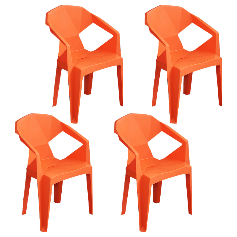 Les chaises de salle à manger en plastique modernes ouvrent les fauteuils de salle à manger empilables arrière