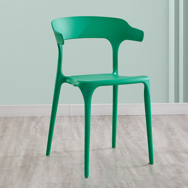 Chaise latérale contemporaine d'intérieur, chaise simple empilable en plastique à dossier ouvert pour salle à manger