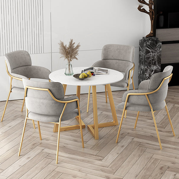 El comedor del metal del estilo nórdico preside el sillón del terciopelo para el restaurante