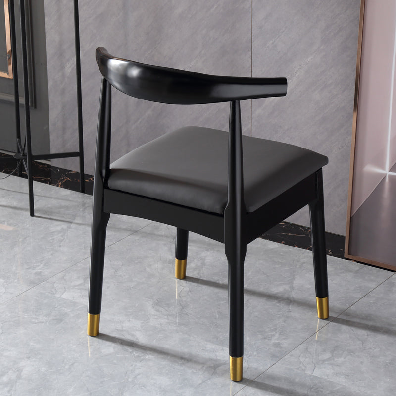 Silla lateral interior escandinava tapizada en madera Silla de comedor con respaldo abierto