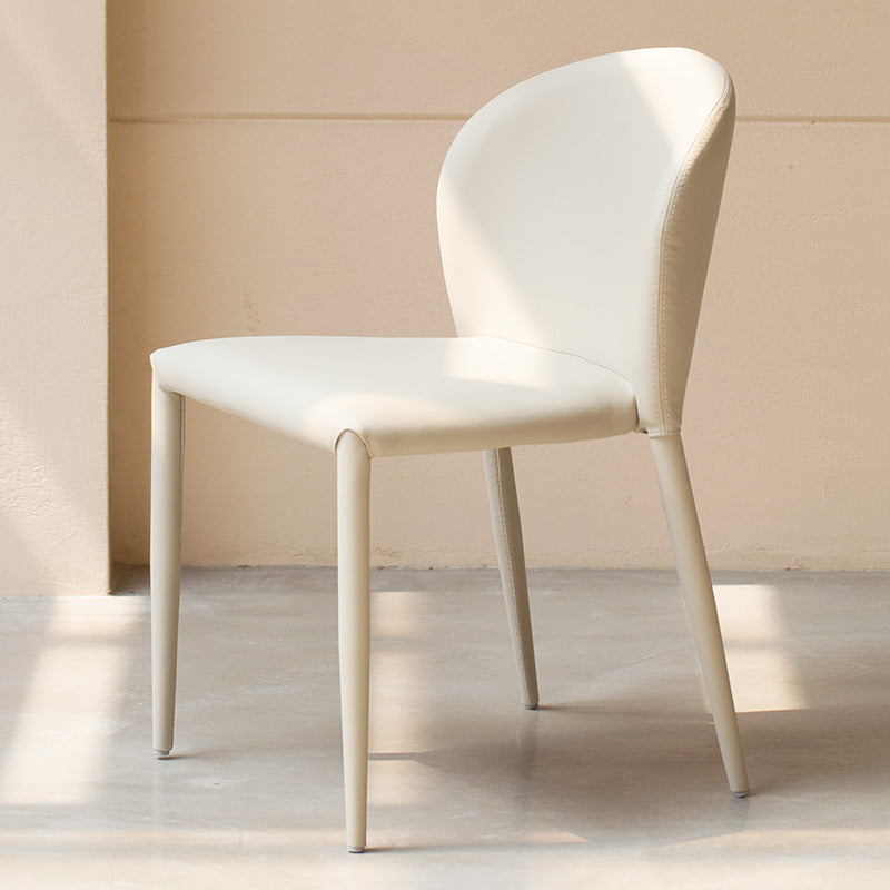 Silla lateral de cuero estilo diseñador, acabado mate, silla de comedor con respaldo (juego de 4)