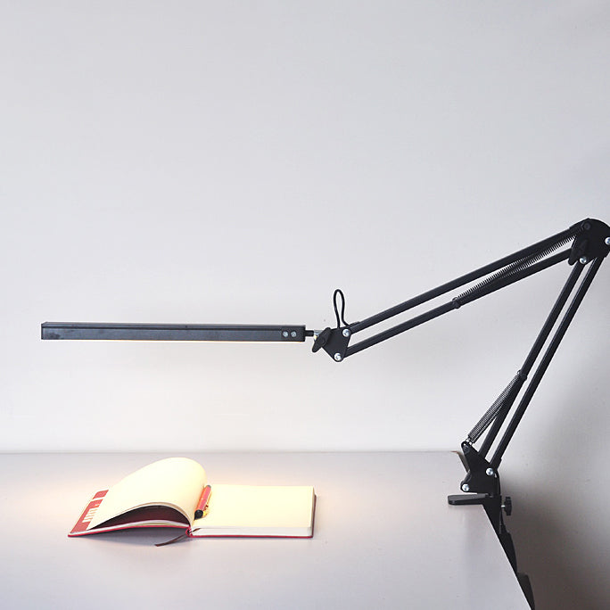 Lampada da scrivania a LED di apprendimento moderno in metallo lampada da tavolo singolo per camera da letto