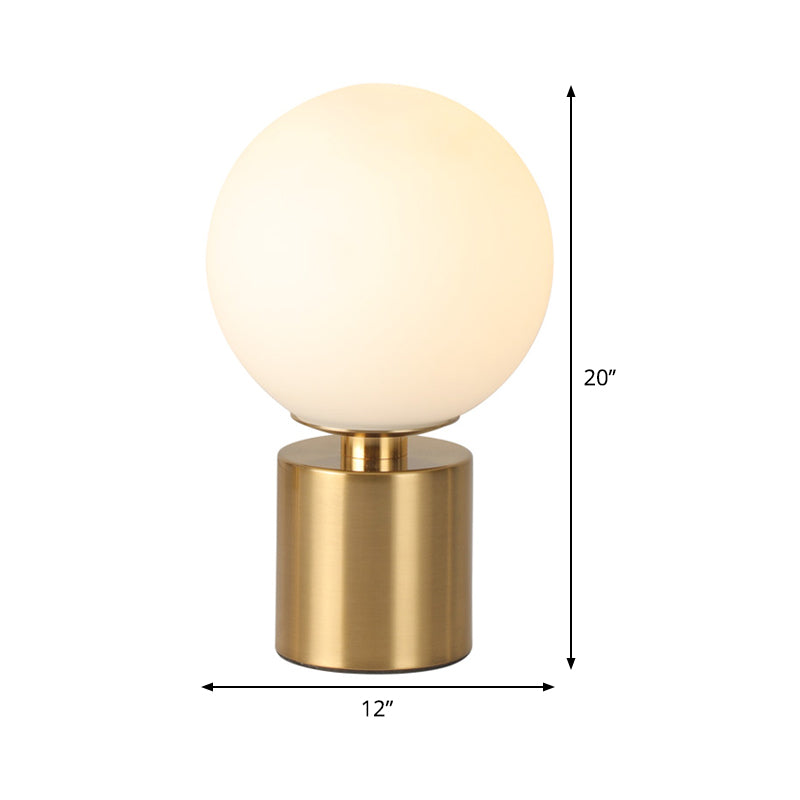 Opal Glass Sphere Night Lamp Post-modern 1 Head Gold Metal Table Éclairage pour le salon