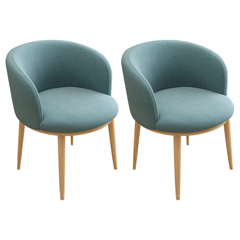 Silla auxiliar escandinava Silla de comedor tapizada de metal con respaldo Parsons para interiores