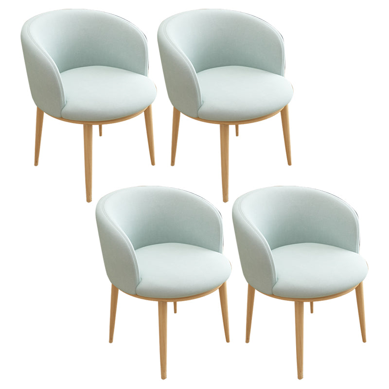 Silla auxiliar escandinava Silla de comedor tapizada de metal con respaldo Parsons para interiores