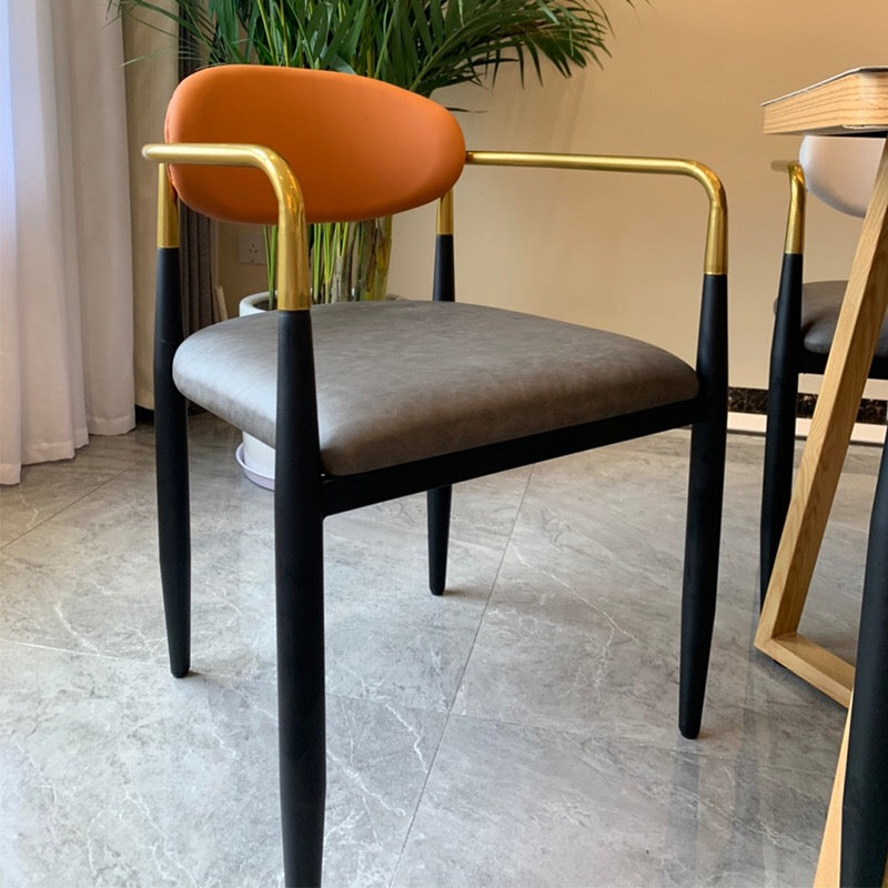Fauteuil rembourré de style design, chaise de salle à manger à dossier ouvert, finition mate