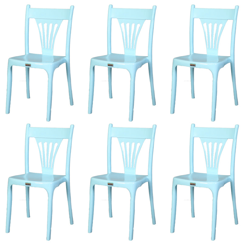 Silla apilable de estilo contemporáneo con respaldo de listones de plástico, silla sin brazos