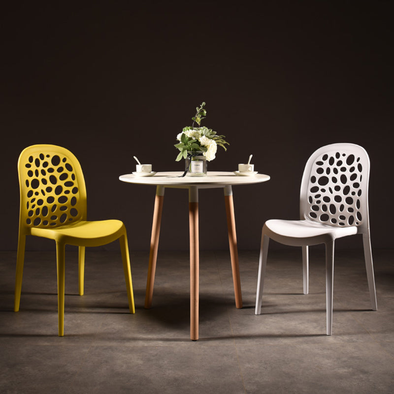 Silla de comedor de plástico de estilo moderno, silla auxiliar de comedor sin brazos para cocina (juego de 4)