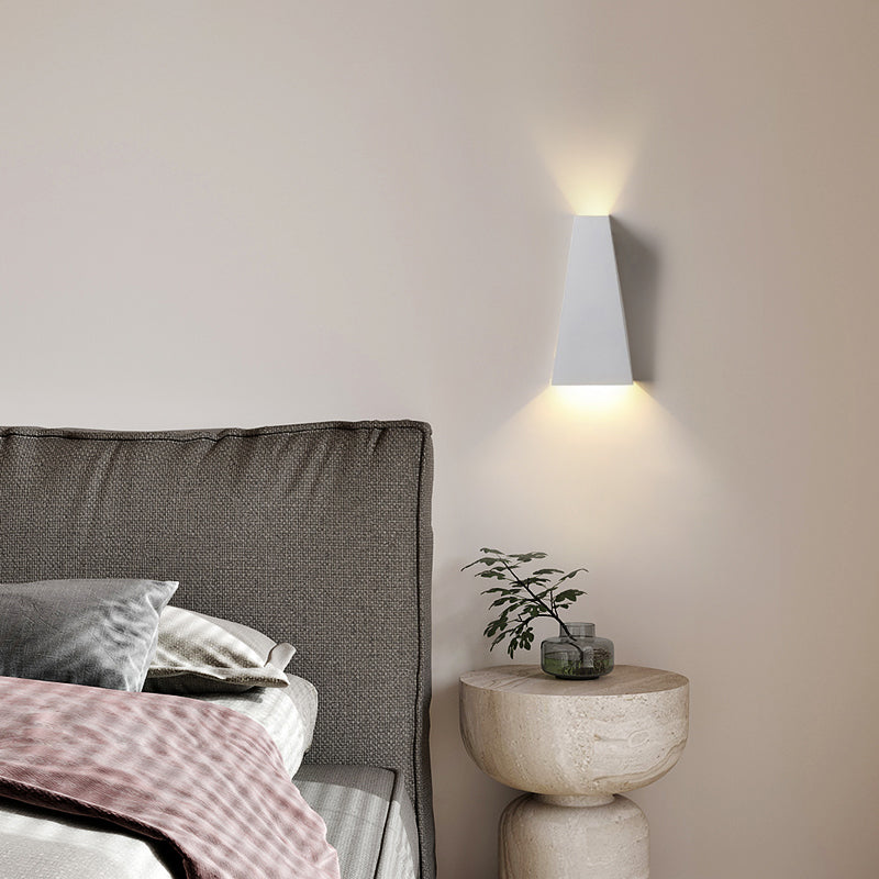 Metal Geometric Shade Wall Lighting Modern Style 2 Lights Wall Mounted Light Fixture