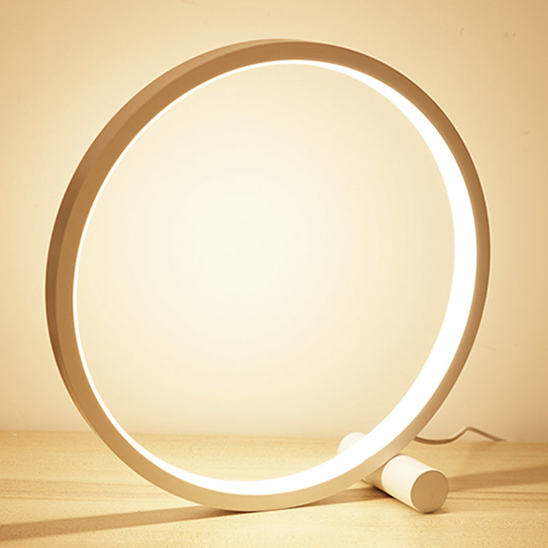 Lampada da tavolo notturna del cerchio in stile moderno in metallo 1 comodino leggero lampada