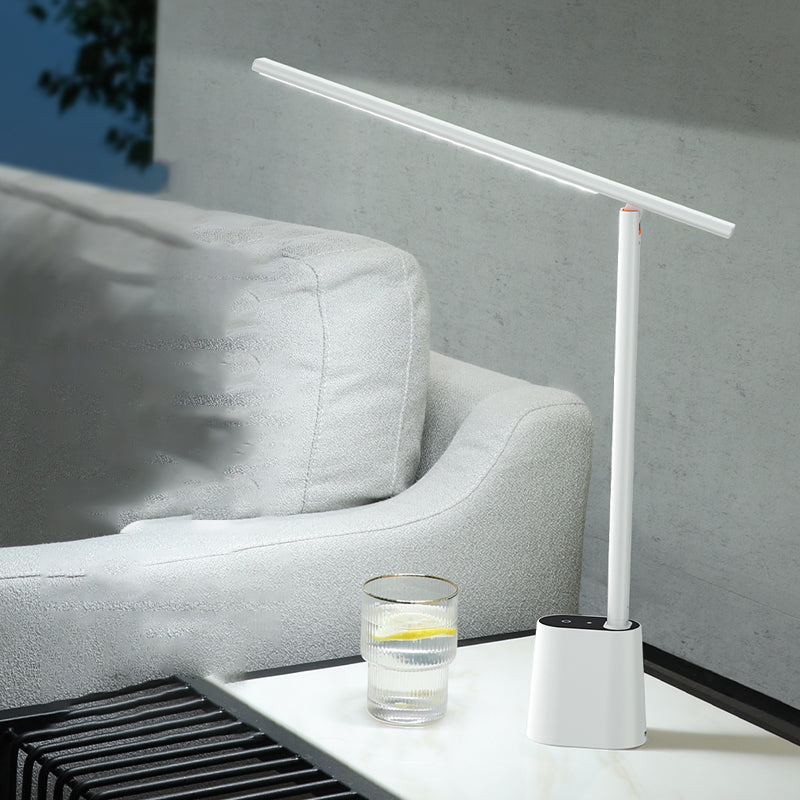 Lampe de table à LED concise moderne lampe de table linéaire en métal pour chambre à coucher