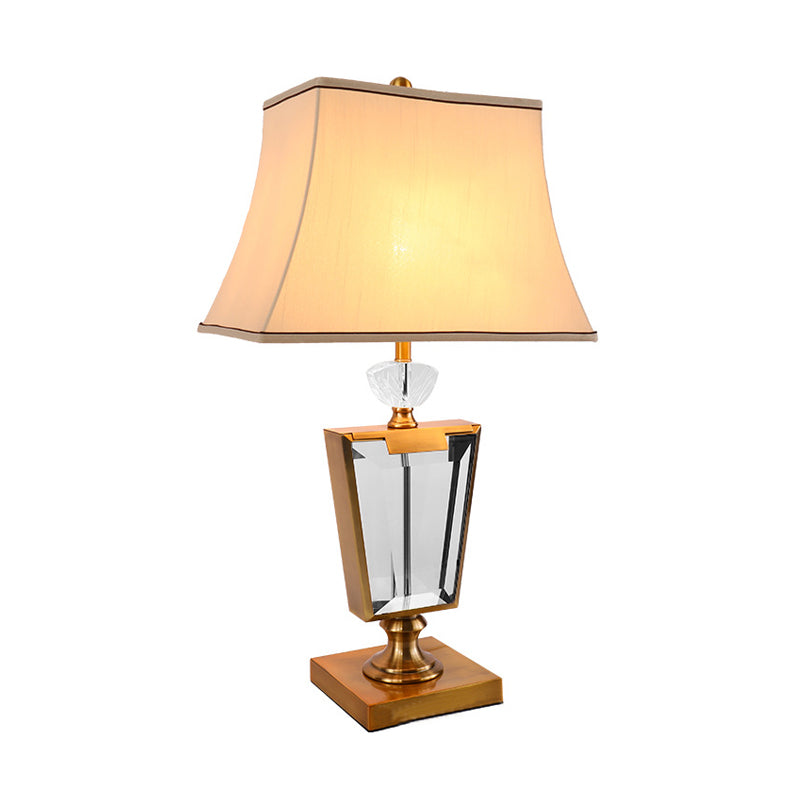 1 tête de chevet de chevet Light modernisme lampe de nuit beige avec teinte en tissu cloche