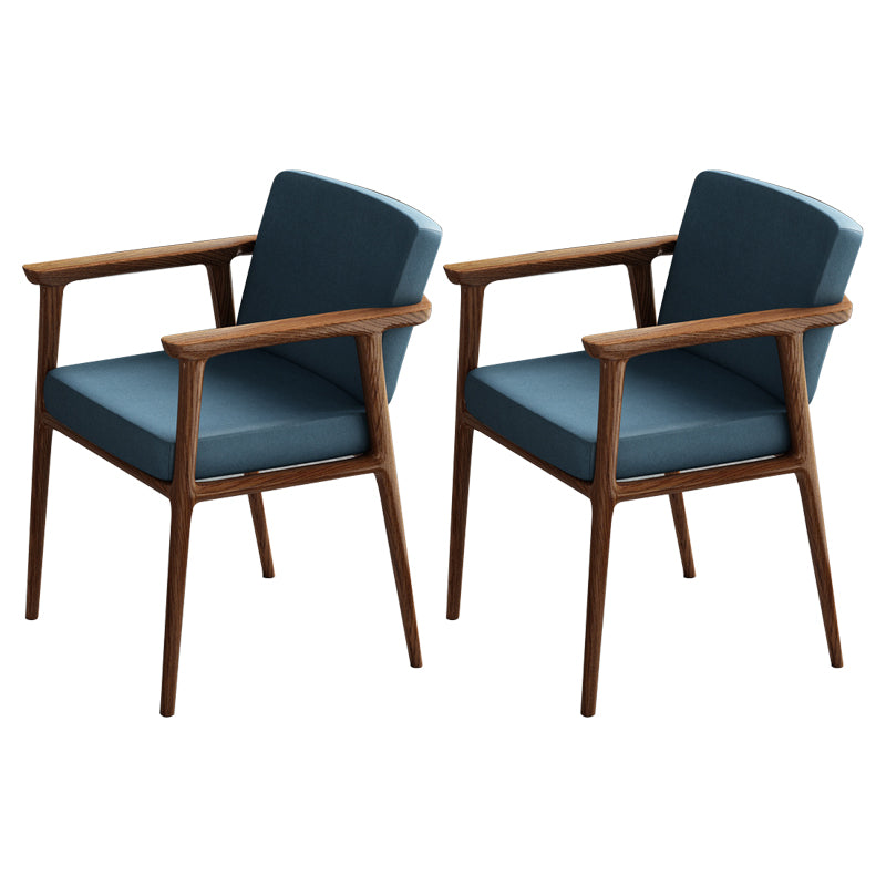 Silla de comedor tapizada con respaldo sólido de estilo tradicional para interiores
