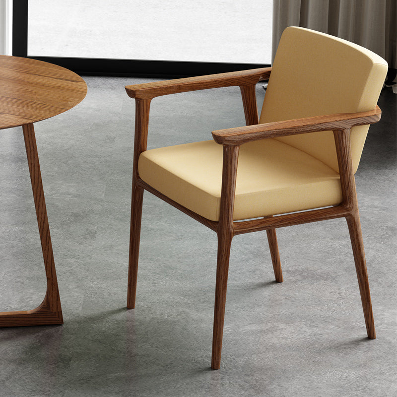 Silla de comedor tapizada con respaldo sólido de estilo tradicional para interiores