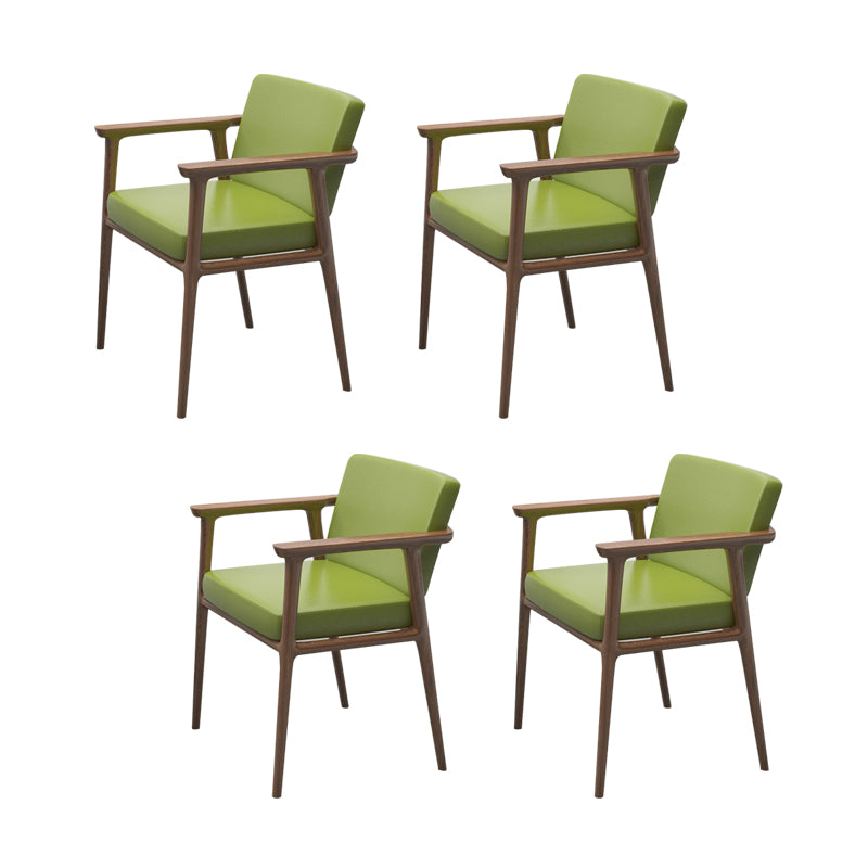 Silla de comedor tapizada con respaldo sólido de estilo tradicional para interiores