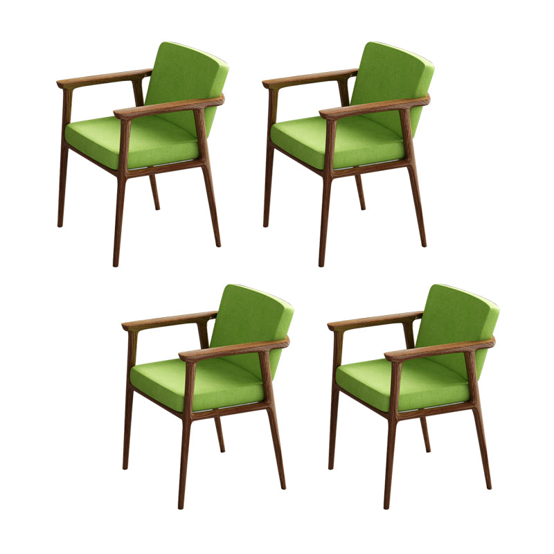 Silla de comedor tapizada con respaldo sólido de estilo tradicional para interiores