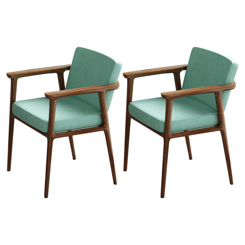 Silla de comedor tapizada con respaldo sólido de estilo tradicional para interiores