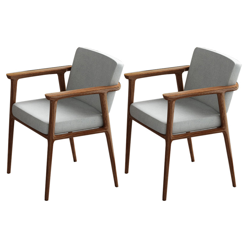 Silla de comedor tapizada con respaldo sólido de estilo tradicional para interiores