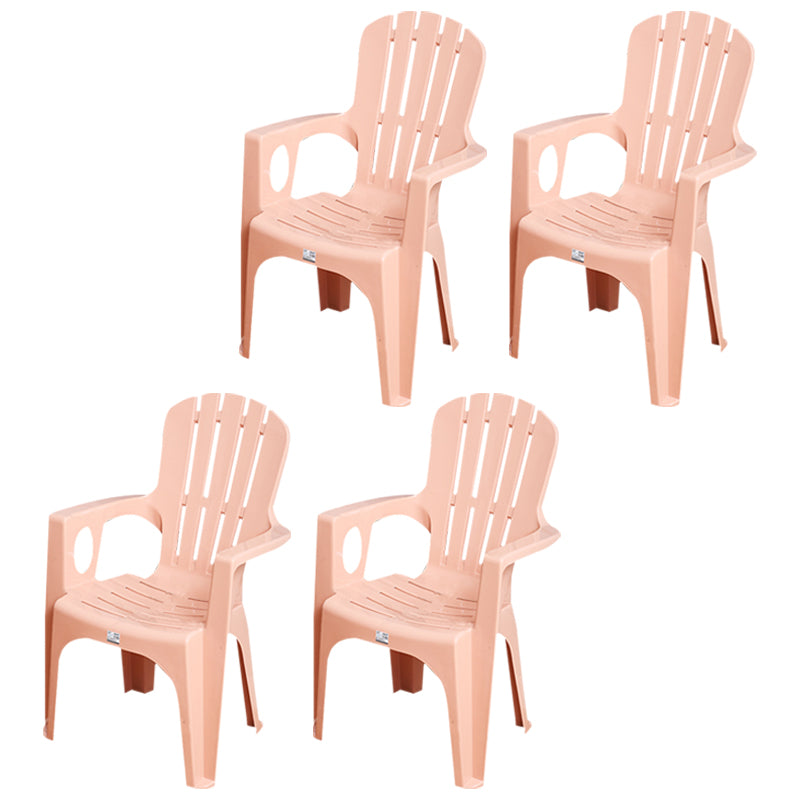 El estilo minimalista que cena el brazo preside la silla lateral apilable del listón plástico para el uso en el hogar