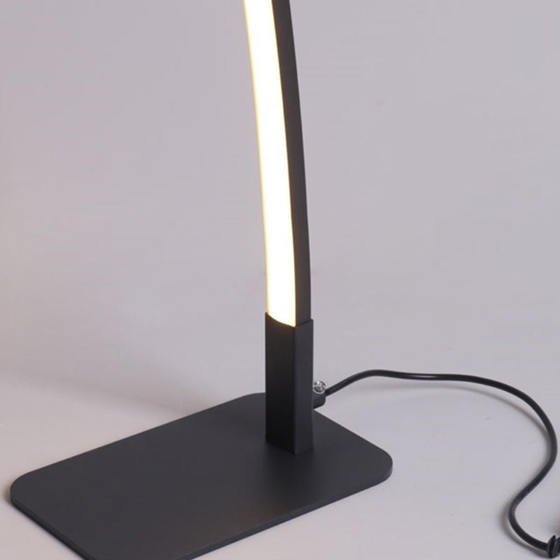 Lampade da tavolo lineari lampade da tavolo da notte in metallo contemporaneo con tonalità acrilica per sala da studio