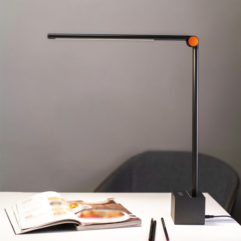 Lampada da tavolo da notte lineare stile moderno in metallo lampada da comodino singolo leggero in nero
