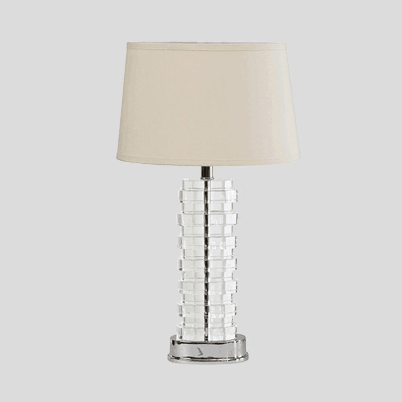 Tapered Fabric Task Lighting Modernist 1 Glühbirnen weiße Leselampe für Wohnzimmer